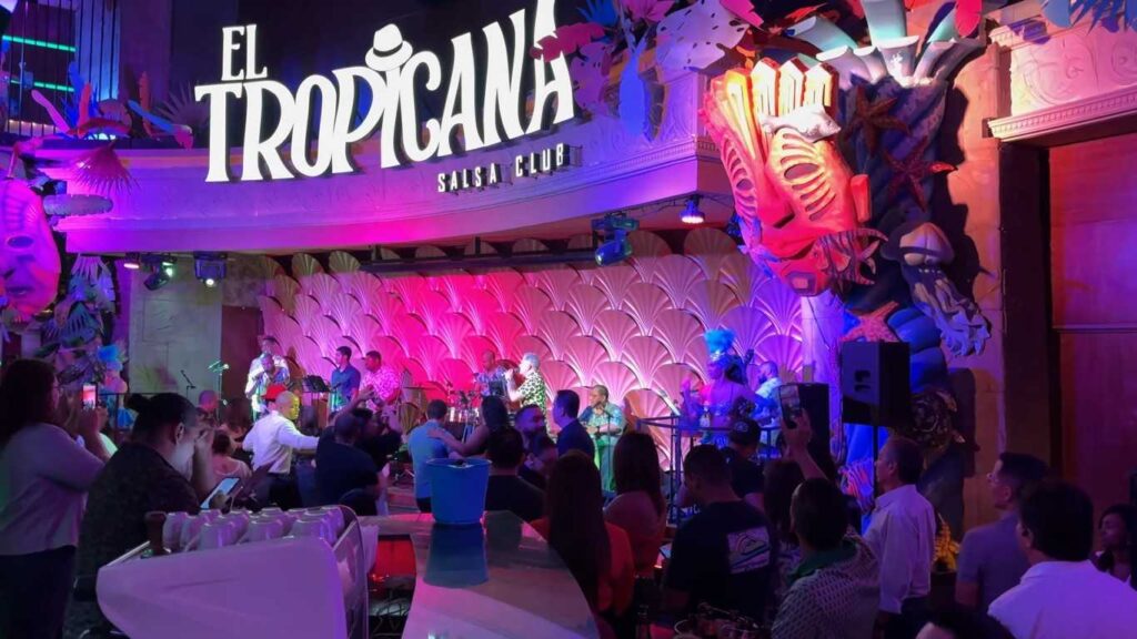 Live salsa music and dancing crowd at El Tropicana Salsa Club in Panama City at night